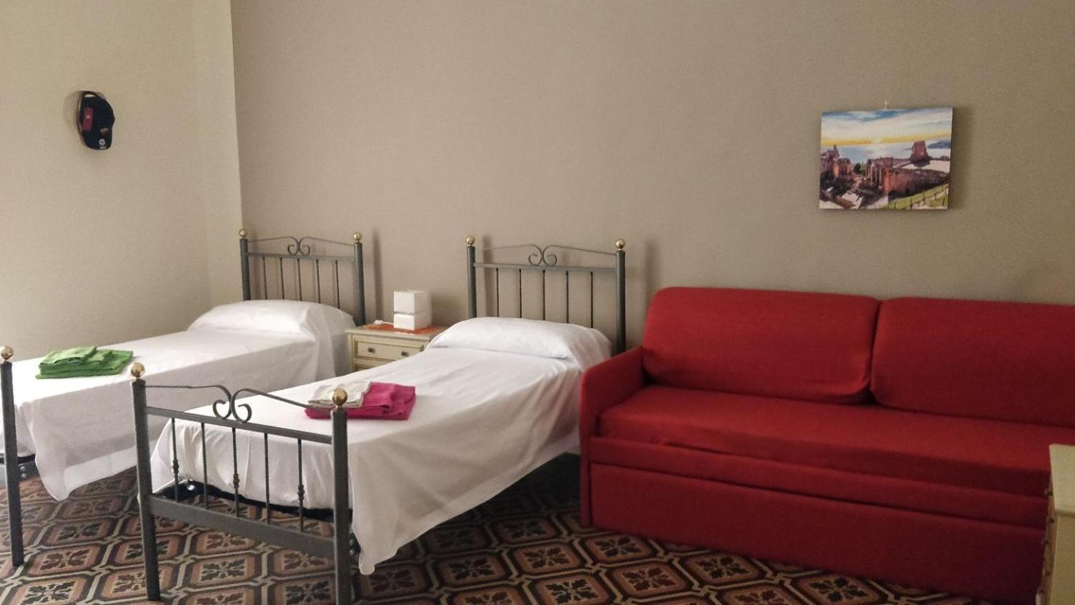 Adriano'S House Catania Cathedral First Floor Apartment Bagian luar foto